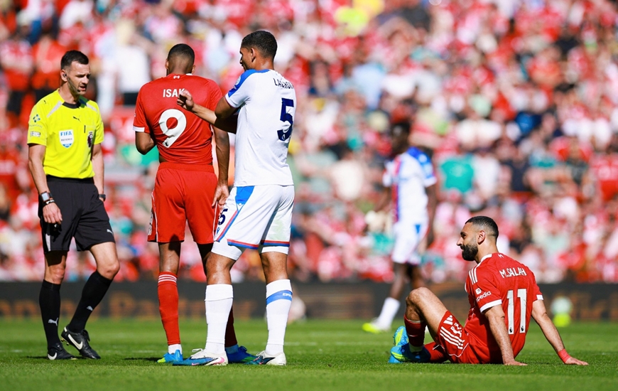 Gallery - 	Tin thể thao (1-5): Nottingham thắng tối thiểu Aston Villa